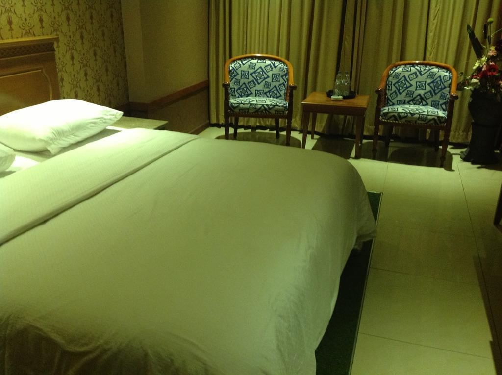 Hotel Banjarmasin Internasional Chambre photo